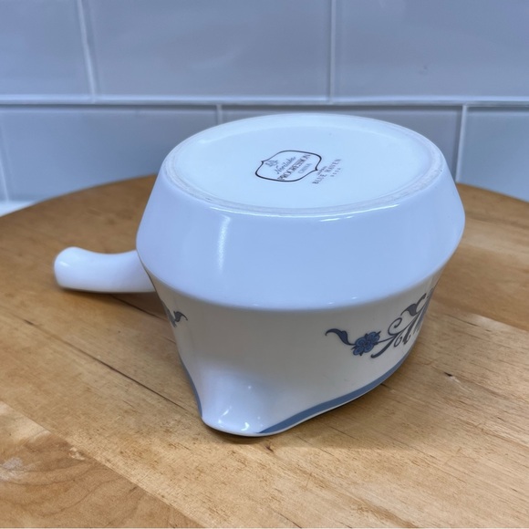 Noritake Progression China “Blue Haven” Gravy Boat Bowl Handle 2 Spouts Floral - Picture 7 of 13